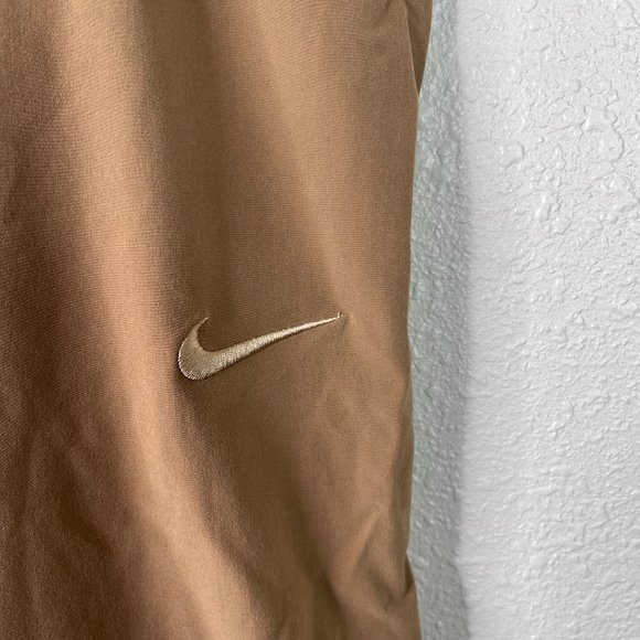 Nike Sportswear Everyday Modern Women's High-Rise Woven Shorts DQ6172-258 - Picture 3 of 7